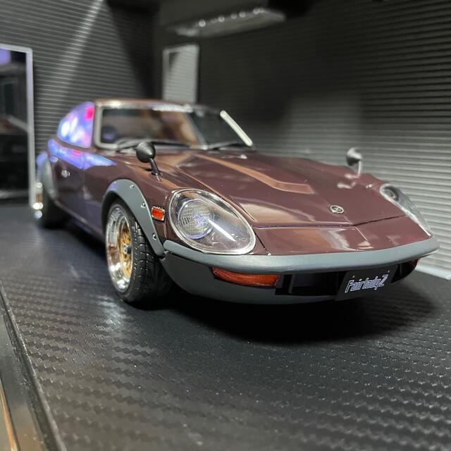 新品未展示品 イグニッションモデル1/18 日産フェアレディ240ZG