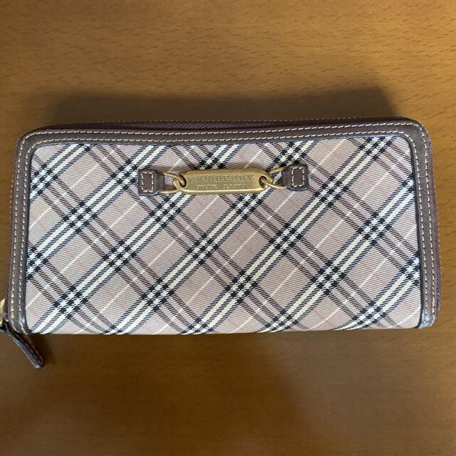 BURBERRY BLUE LABEL(バーバリーブルーレーベル)のバーバリーブルーレーベル　財布 レディースのファッション小物(財布)の商品写真