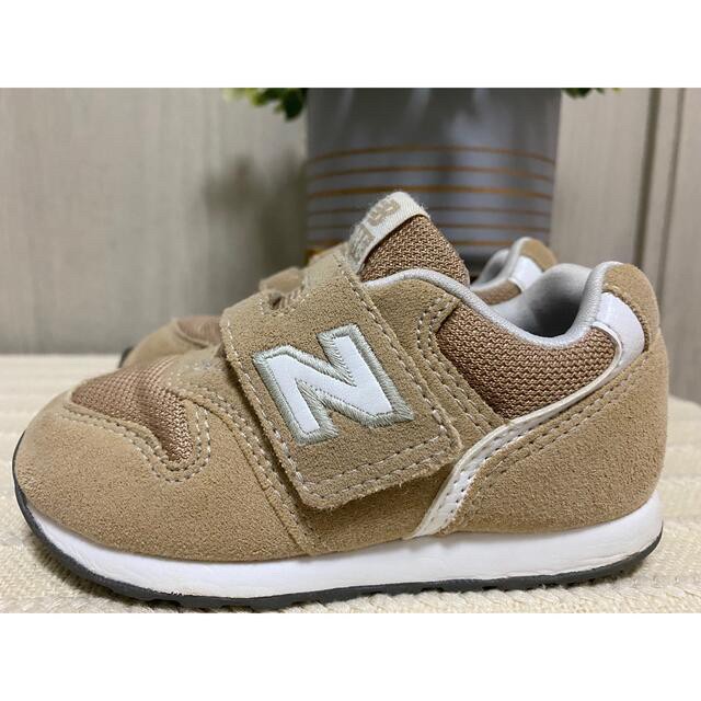 New Balance(ニューバランス)のニューバランス  996 ベージュ　14センチ キッズ/ベビー/マタニティのベビー靴/シューズ(~14cm)(スニーカー)の商品写真