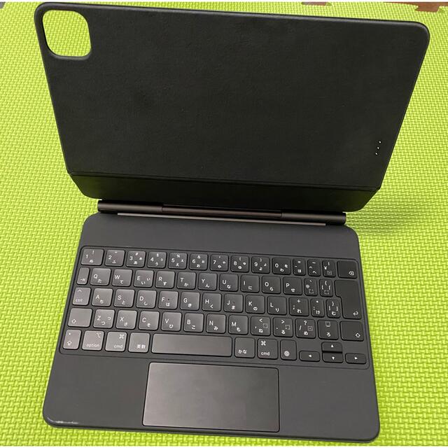 iPad(アイパッド)の(美品)iPad Magic Keyboard (hi@さん専用) スマホ/家電/カメラのスマホアクセサリー(iPadケース)の商品写真