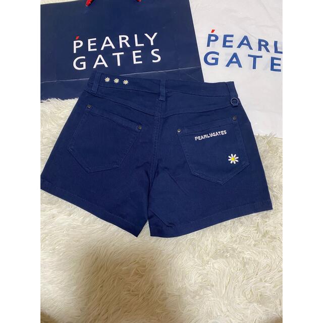 PEARLY GATES(パーリーゲイツ)のパーリーゲイツ  ストレッチカルゼショートパンツ レディスサイズ2 スポーツ/アウトドアのゴルフ(ウエア)の商品写真