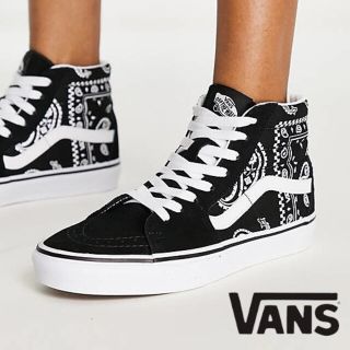 vans フラワープリント ハイカッスニーカー 花柄 黒 紐 編み上げ