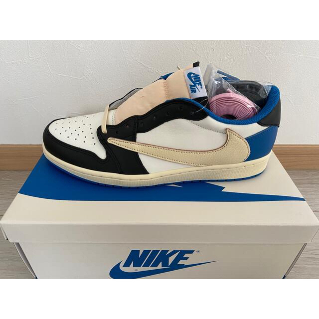 NIKE(ナイキ)の値下NIKE x Travis Scott x Fragment AJ1 LOW メンズの靴/シューズ(スニーカー)の商品写真