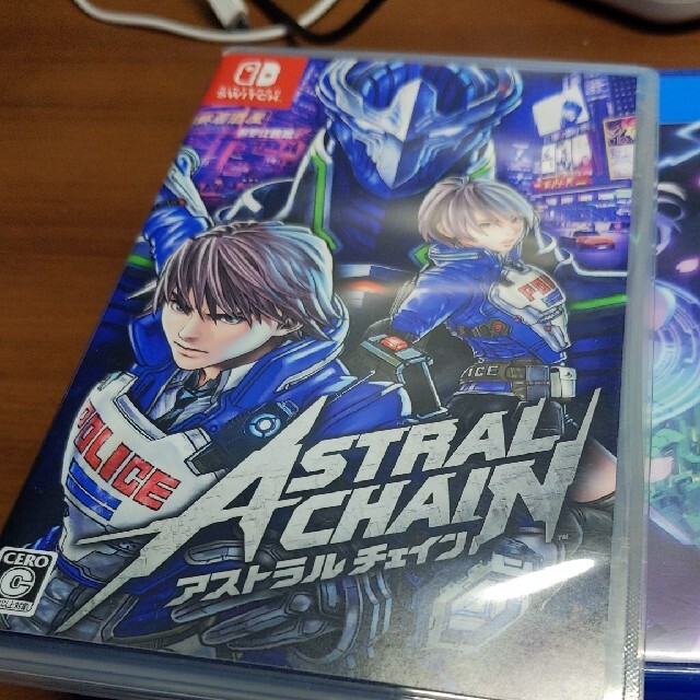 1ASTRAL CHAIN（アストラルチェイン） Switch エンタメ/ホビーのゲームソフト/ゲーム機本体(家庭用ゲームソフト)の商品写真