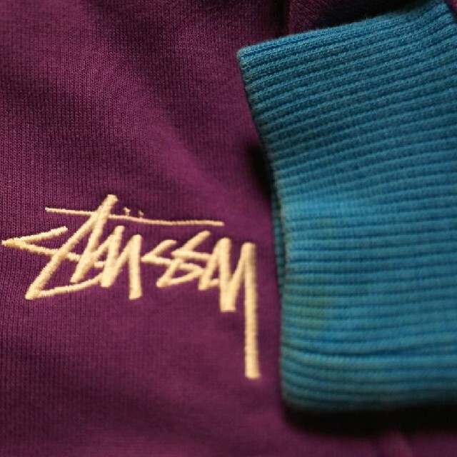 STUSSY(ステューシー)のステューシー紫ボタンナップパーカーSサイズ3T水色パープル白purple刺繍ロゴ キッズ/ベビー/マタニティのキッズ服女の子用(90cm~)(ジャケット/上着)の商品写真