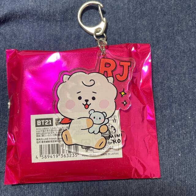 bt21 RJ アクリルキーチェーン　公式品　 | フリマアプリ ラクマ