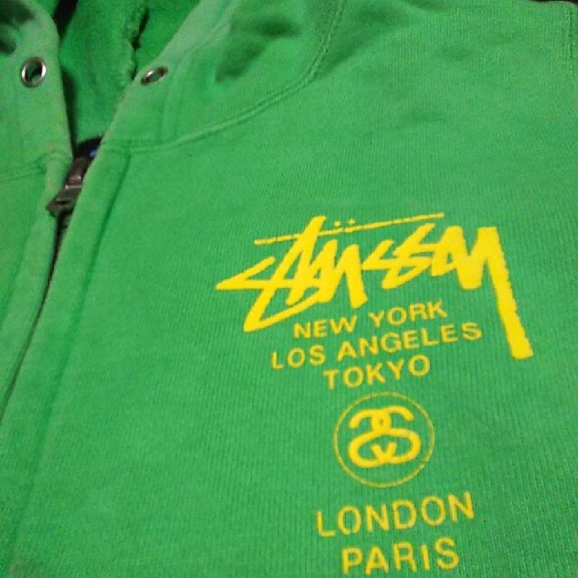 STUSSY KIDSジップUPパーカー黄緑色イエロー緑ワールドツアー110㎝ STUSSY KIDSジップUPパーカー黄緑色イエロー緑ワールドツアー110㎝
