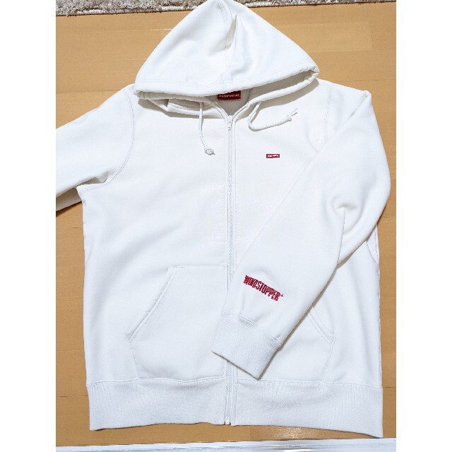 Supreme WINDSTOPPER Zip Up Hooded