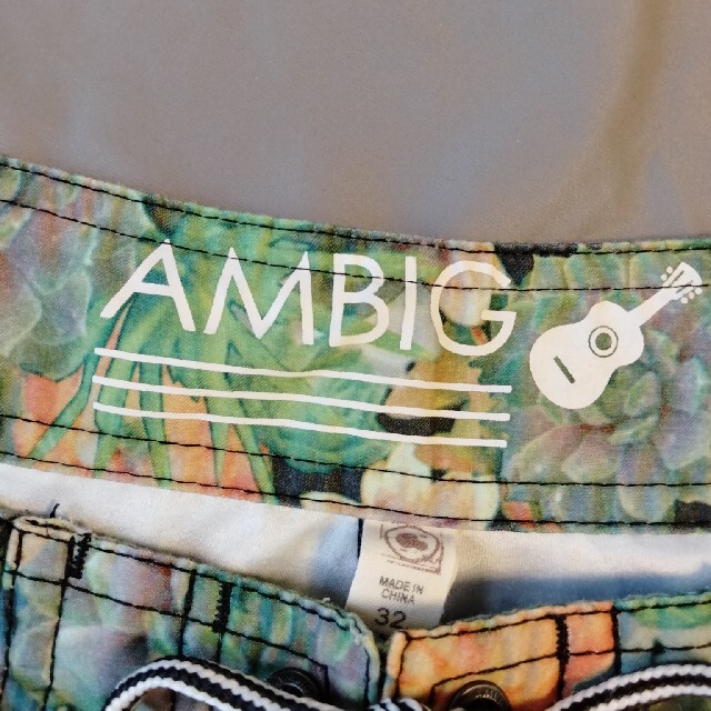 AMBIGUOUS(アンビギュアス)の☆AMBIGUOUS ハーフパンツ　32インチ メンズのパンツ(ショートパンツ)の商品写真