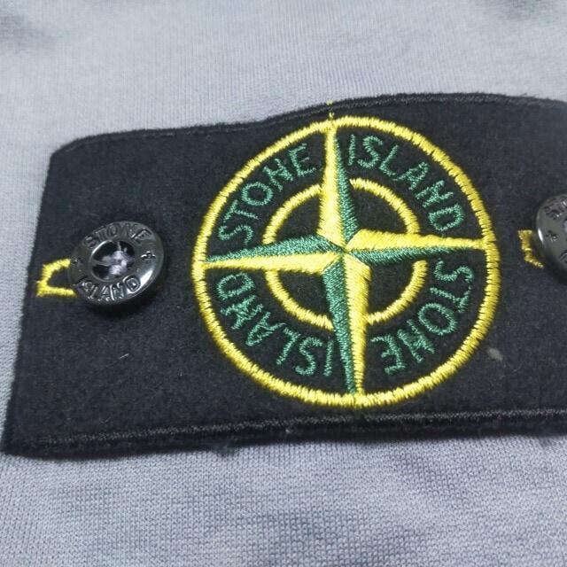 STONE ISLAND(ストーンアイランド)のストーンアイランド ハーフパンツ W33美品  メンズのパンツ(ショートパンツ)の商品写真