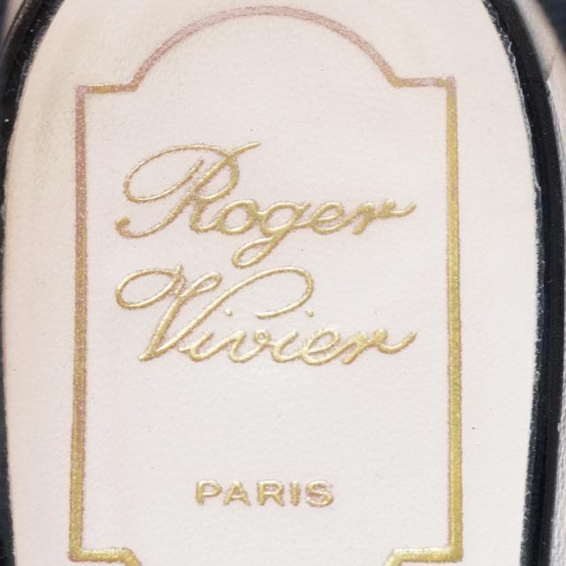 ROGER VIVIER(ロジェヴィヴィエ)のロジェヴィヴィエ フラットシューズ 35 1/2 レディースの靴/シューズ(その他)の商品写真