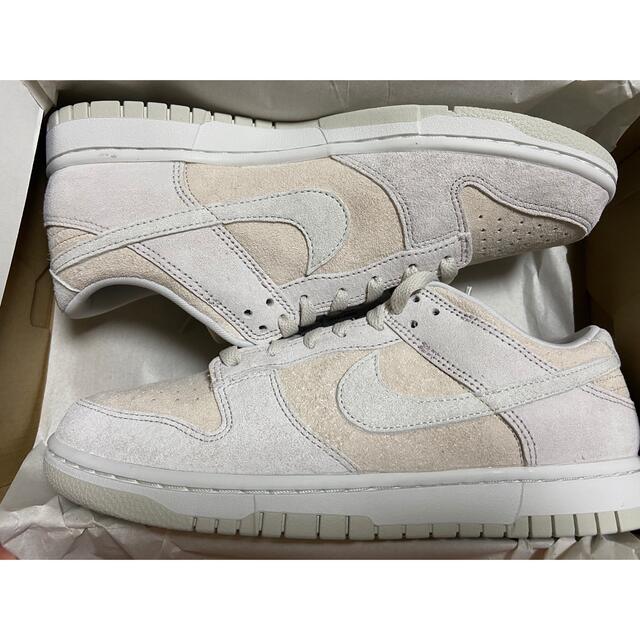 NIKE(ナイキ)の【正規品】ナイキ ダンクロー レトロ PRM 26.5cm メンズの靴/シューズ(スニーカー)の商品写真