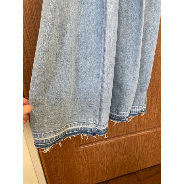 SLOBE IENA(スローブイエナ)のSLOBE IENA LE DENIM フレアーデニムオーバーオール レディースのパンツ(サロペット/オーバーオール)の商品写真