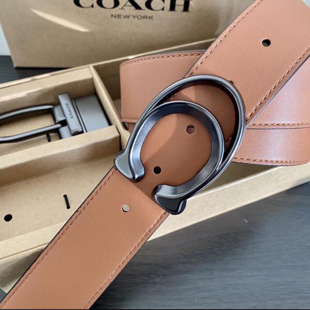 COACH(コーチ)のコーチ　メンズベルト　新品　リバーシブルシグネチャーバックル回転フリーサイズ  メンズのファッション小物(ベルト)の商品写真