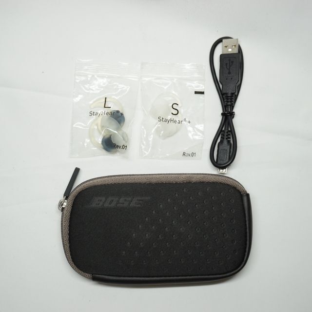 BOSE(ボーズ)のBOSE QC20i スマホ/家電/カメラのオーディオ機器(ヘッドフォン/イヤフォン)の商品写真