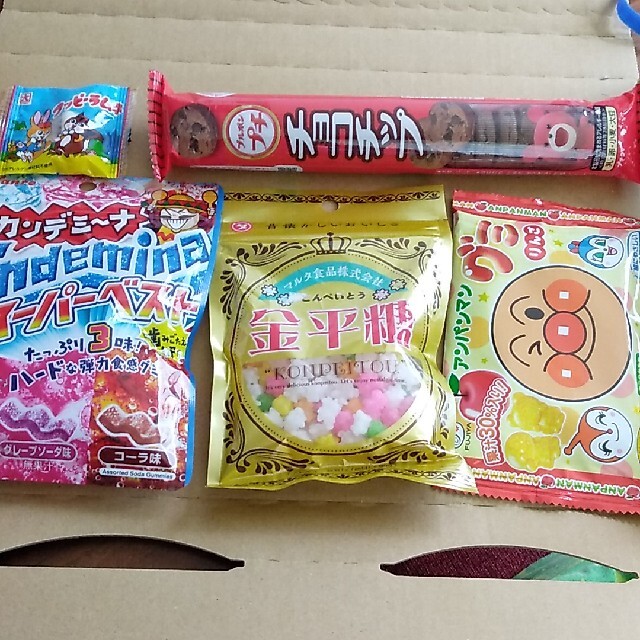 お菓子詰め合わせ 食品/飲料/酒の食品(菓子/デザート)の商品写真