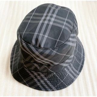 バーバリー(BURBERRY)のバーバリー BURBERRY 帽子 ハット  ブラック サイズ M  美品(ハット)