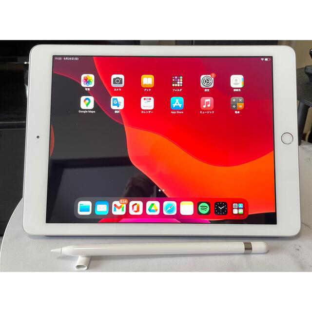 美品✦﻿iPad 9.7インチ Wi-Fiモデル 128GB [シルバー]