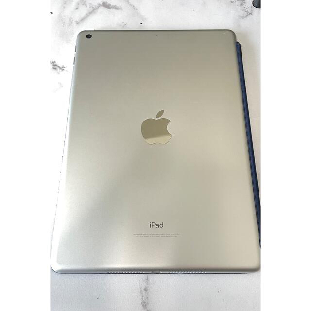 iPad(アイパッド)の美品✦﻿iPad 9.7インチ Wi-Fiモデル 128GB [シルバー] スマホ/家電/カメラのPC/タブレット(タブレット)の商品写真