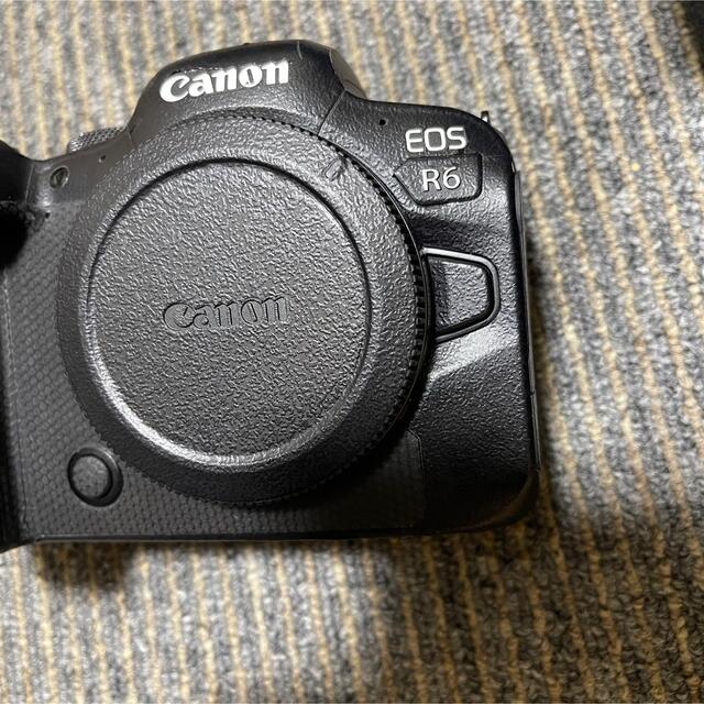 Canon(キヤノン)の美品 eos r6  全体的に3Mフイルム付き スマホ/家電/カメラのカメラ(デジタル一眼)の商品写真