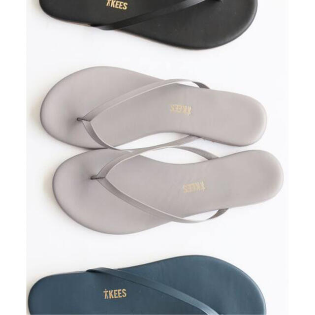 IENA(イエナ)の新品タグ付　TKEES FLIP FLOPS レザー　サンダル　グレー レディースの靴/シューズ(サンダル)の商品写真