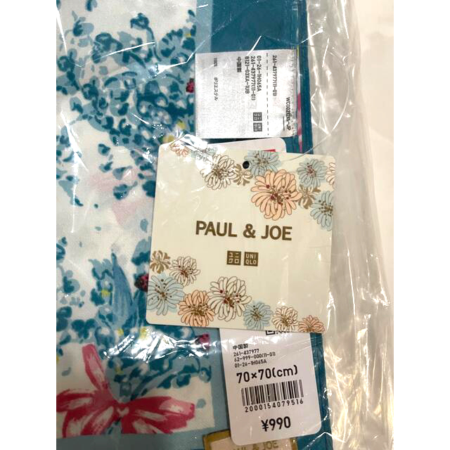 UNIQLO×PAUL & JOE コラボスカーフ 花柄  ユニクロ 新品未開封 レディースのファッション小物(バンダナ/スカーフ)の商品写真