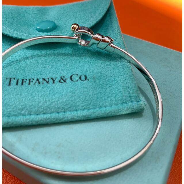 Tiffany & Co.(ティファニー)の超美品　ティファニー　フックアイ　バングル　シルバー925 ゴールド レディースのアクセサリー(ブレスレット/バングル)の商品写真