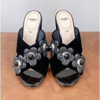 フェンディ(FENDI)のFENDI チャンキーヒール サンダル(サンダル)