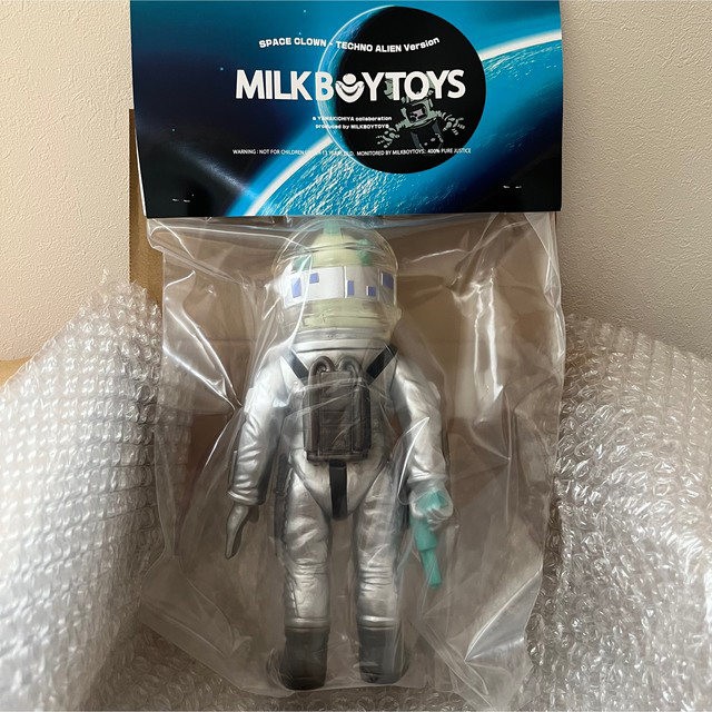 MILKBOYTOYS 宇宙ピエロ(テクノエイリアン・バージョン) 2