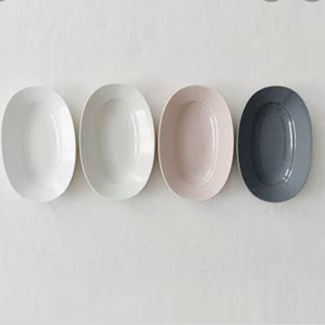 yumiko iihoshi Oval plate あずきクリーム インテリア/住まい/日用品のキッチン/食器(食器)の商品写真