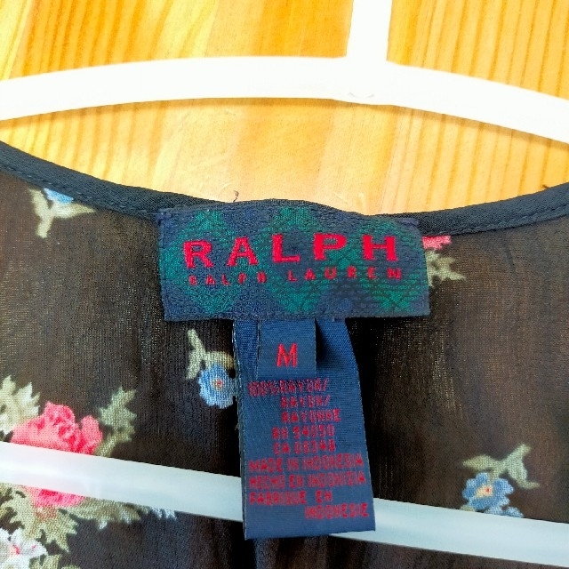 Ralph Lauren(ラルフローレン)のラルフローレン　ラルフ　花柄　トップス　シアーシャツ　長袖シャツ レディースのトップス(シャツ/ブラウス(長袖/七分))の商品写真
