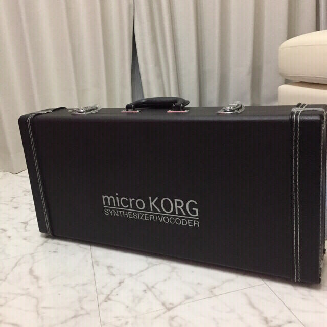 KORG(コルグ)のmicro KORG (ハードケース付) 楽器の鍵盤楽器(キーボード/シンセサイザー)の商品写真