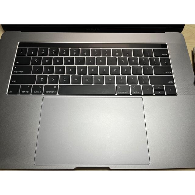 Mac (Apple)(マック)の美品 Macbook Pro 15インチ 1TB 16MB 2.9GHz i9 スマホ/家電/カメラのPC/タブレット(ノートPC)の商品写真