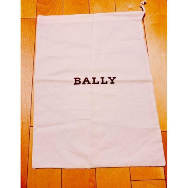 Bally(バリー)のBALLY バリー　39㎝×29㎝ 保存袋 レディースのバッグ(ショップ袋)の商品写真