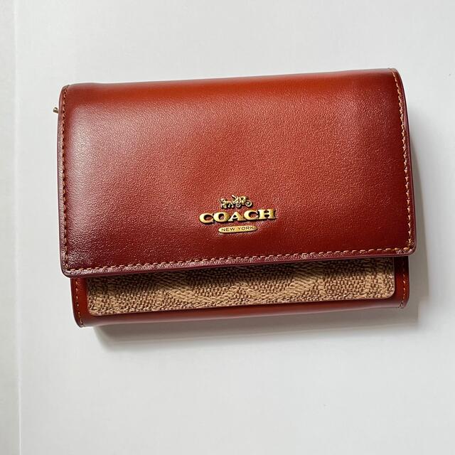 COACH(コーチ)の★新品★  コーチ フラップ ウォレット  タンラスト　財布 レディースのファッション小物(財布)の商品写真