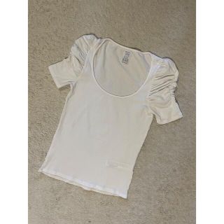 ザラ(ZARA)のZARA タックスリーブ半袖Tシャツ　Mサイズ(Tシャツ(半袖/袖なし))