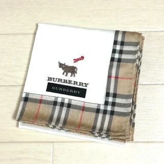 バーバリー(BURBERRY)の新品未使用★バーバリーBurberry オフホワイトハンカチ(ハンカチ)