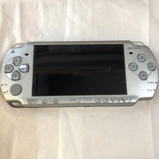 プレイステーションポータブル(PlayStation Portable)のPSP-2000 シルバー ジャンク品(携帯用ゲーム機本体)