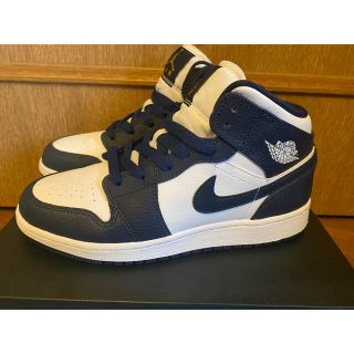 ナイキ(NIKE)のエアジョーダン1 mid(GS)(スニーカー)