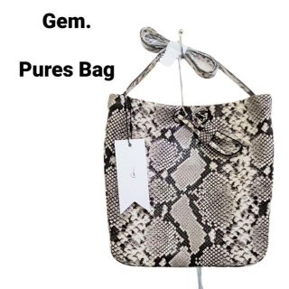 ジェム(Gem.)の♪ 【新品】 Gem. ジェム Snakeskin パイソン柄 ショルダーバッグ(ショルダーバッグ)