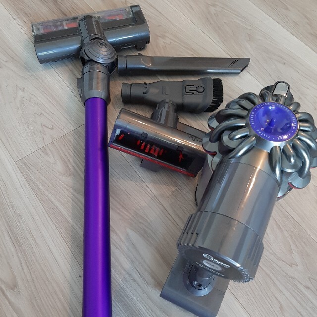 ダイソン dyson DC62 コードレスクリーナー