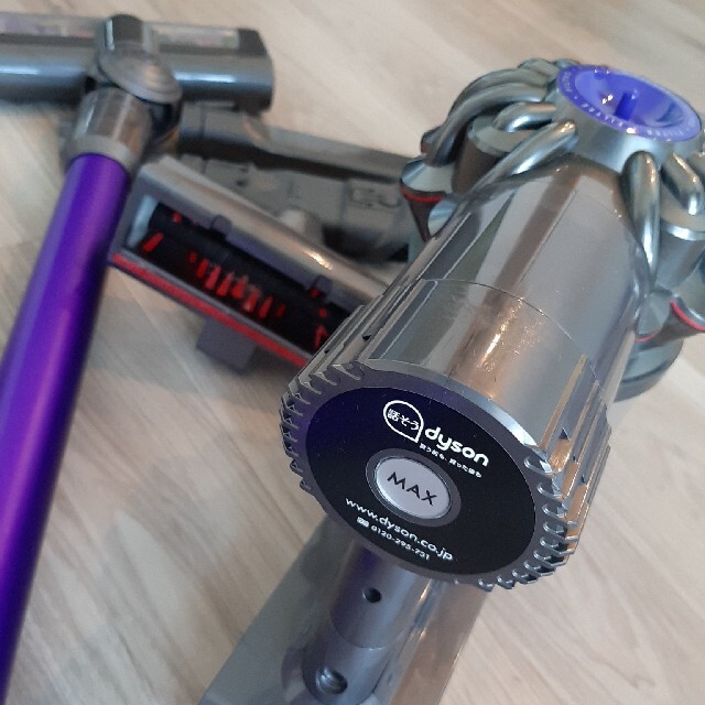 Dyson(ダイソン)のダイソン dyson DC62 コードレスクリーナー スマホ/家電/カメラの生活家電(掃除機)の商品写真