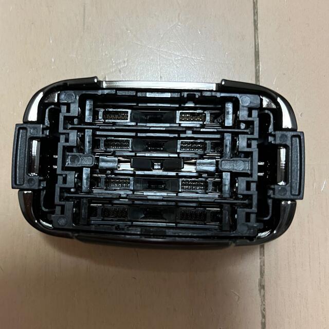 ほぼ未使用 マクセルイズミ 電気シェーバー 5枚刃 IZF-V949 4