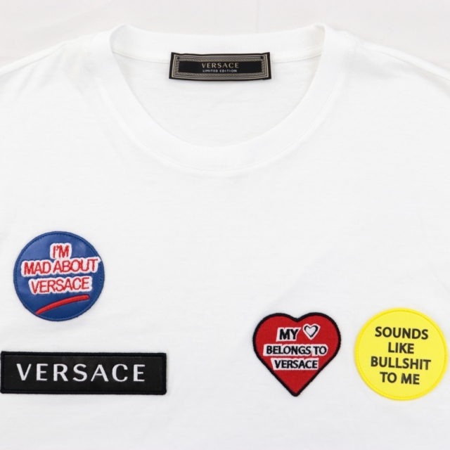 美品 ヴェルサーチ 19年製 ワッペン装飾 半袖Ｔシャツ メンズ 白 M カットソー VERSACE