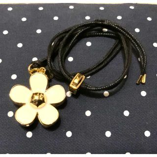 マークバイマークジェイコブス(MARC BY MARC JACOBS)のMARC BY MARC JACOBS  DAISY フレグランス付ペンダント(ネックレス)