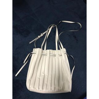 ザラ(ZARA)のZARA ショルダーバッグ(ショルダーバッグ)