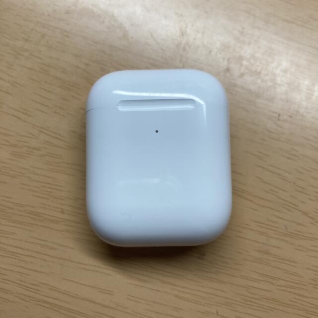 Apple(アップル)のAPPLE  AirPods with Wireless Charging Ca スマホ/家電/カメラのオーディオ機器(ヘッドフォン/イヤフォン)の商品写真