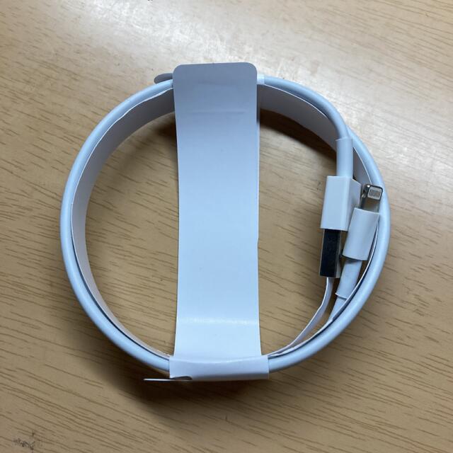 Apple(アップル)のAPPLE  AirPods with Wireless Charging Ca スマホ/家電/カメラのオーディオ機器(ヘッドフォン/イヤフォン)の商品写真