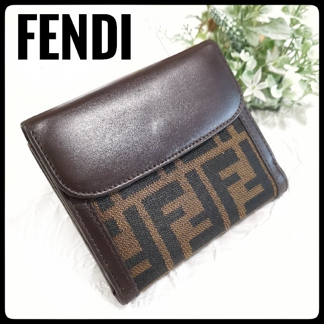 FENDI フェンディ ズッカ キャンバス ブラウン 二つ折り財布