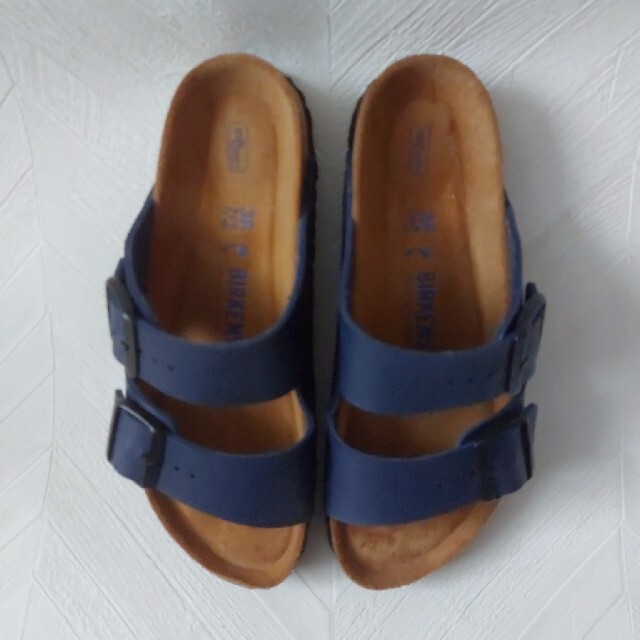 BIRKENSTOCK(ビルケンシュトック)のビルケンシュトック/サンダル/ネイビー レディースの靴/シューズ(サンダル)の商品写真